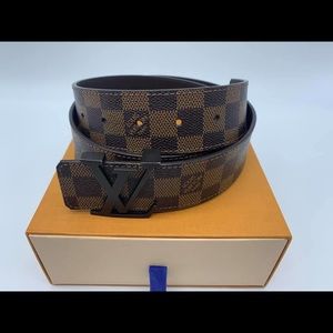 AUTHENTIC LOUIS VUITTON BELT